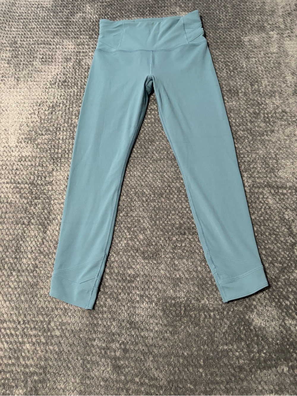 Athleta Elation Train 7/8 Tights or Athleta Salutation Tights High-Waist Size S
